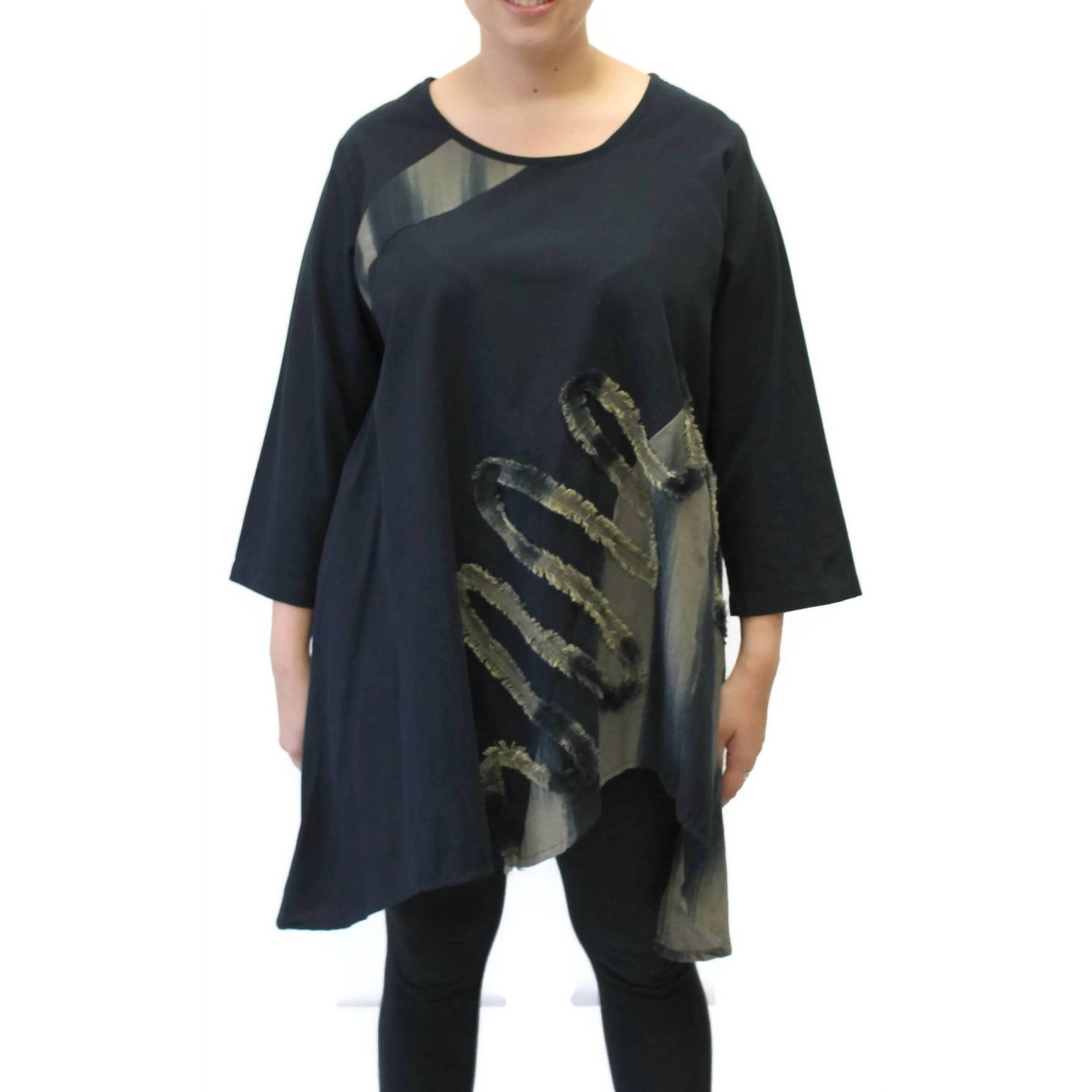 New Modesce Flower Collage Hand Painted Tunic Top In Granite Multi